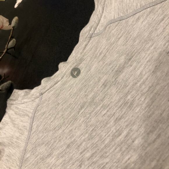 Active Life Heather Gray Light Athletic Sweatshirt Tunic Top Thumb Holes Lounge - Picture 4 of 10